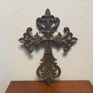 Elegant metal Wall Cross Decor